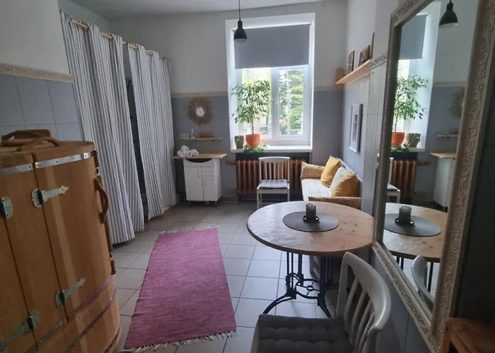 Camellia Studio Apartment & Parking